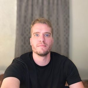 Meet your Posher, Clinton